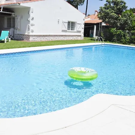 Vila, Piscina,praia, 20 Km Lisboa *