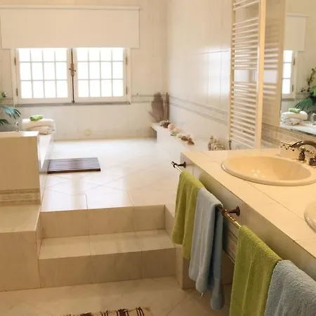Vila, Piscina,praia, 20 Km Lisboa Corroios
